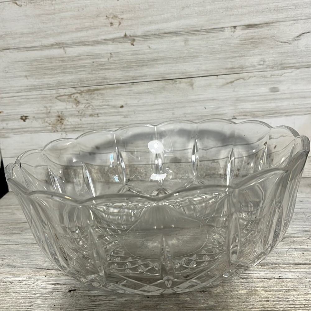 Royal Crystal Rock 8¾" Decrotive "Opera" Cut Bowl